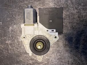 Мотор стеклоподъемника для Audi A3