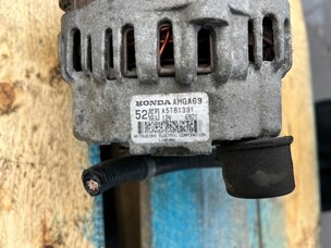 Генератор для Honda Fit
