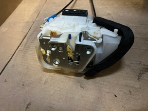 Замок двери для Subaru Impreza